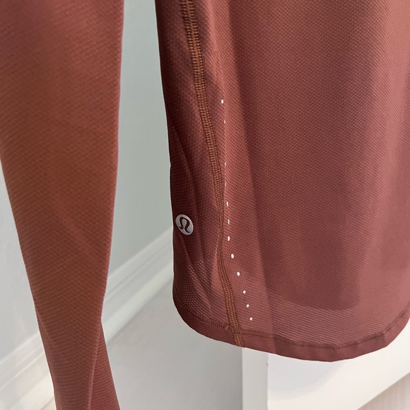 Lululemon Ancient Copper long Sleeve - Picture 4 of 4